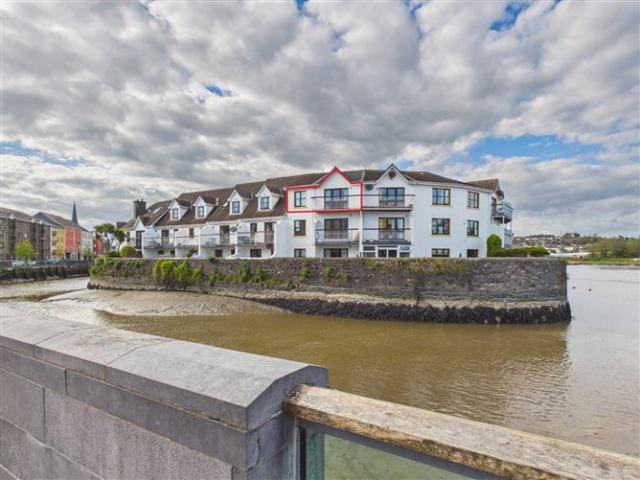 220,000 | Apartment 21C, Adelphi Quay, Waterford City, Waterford RE/MAX Property Specialists 4994 MyHome. Ie Residential