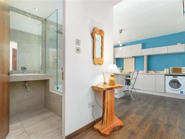 295,000 | Apartment 22, Steeven's Gate, James's Street, Christchurch, Dublin 8, D08 PR92 Ray Cooke Auctioneers 4988 MyHome. Ie Residential