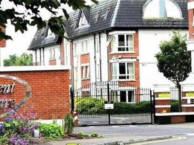 apartment 22 the ocasey block parchment square city centre sth cork city
