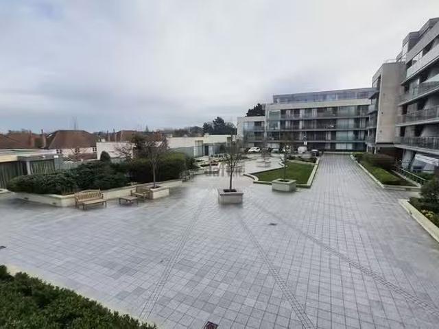 Apartment 23, Turnstone, Thornwood, Booterstown Avenue, Boote.