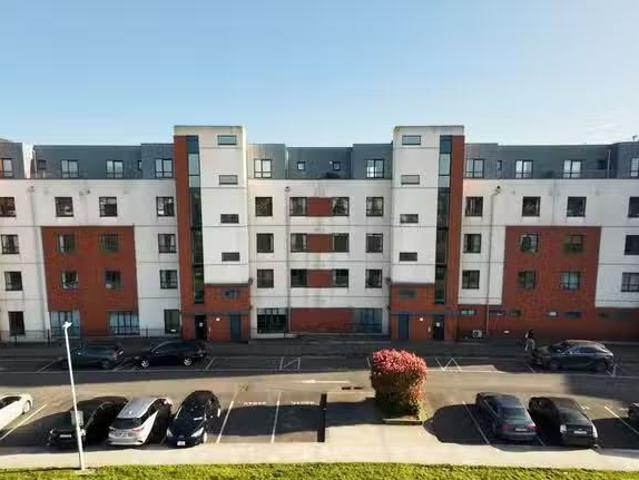 Apartment 24, Cassian Court North, River Drive, Royal Canal Pa.