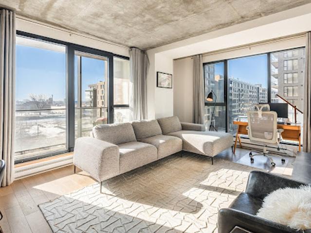 Apartment with terrace