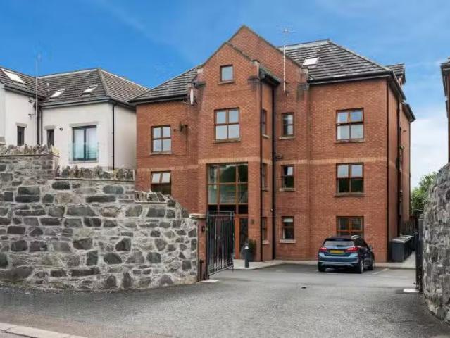 Apartment 2 53 Church Road