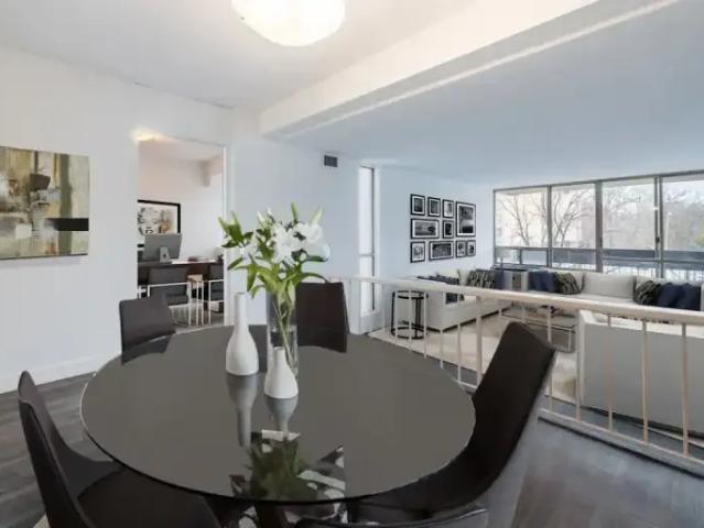 Apartment 2.5 Bedroom For Rent Oakville ON 2580 ES101366155