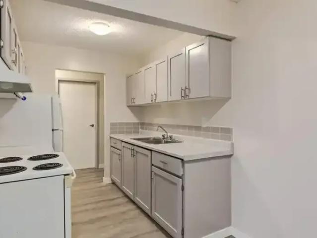 Apartment 2 Bedroom For Rent Medicine Hat AB 1320 ES104400283