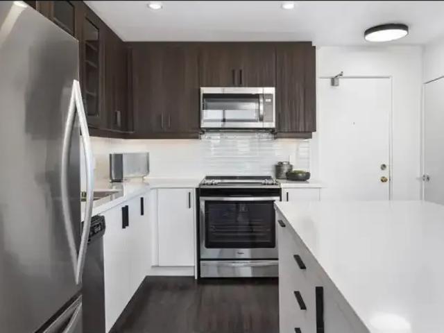 Apartment 2 Bedroom For Rent Mississauga ON 2462 ES103839938