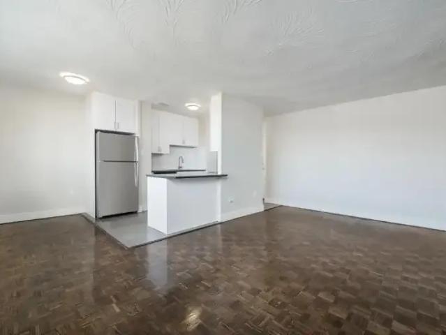 Apartment 2 Bedroom For Rent Mississauga ON 2389 ES101947811