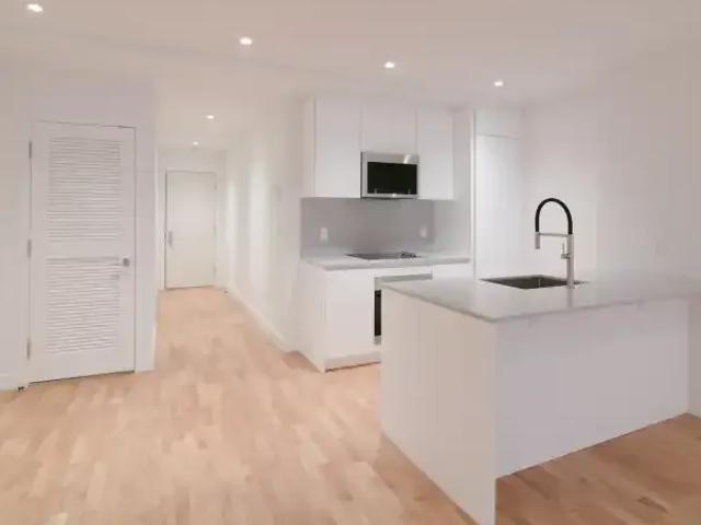 Apartment 2 Bedroom For Rent Montreal QC 1825 ES103593833