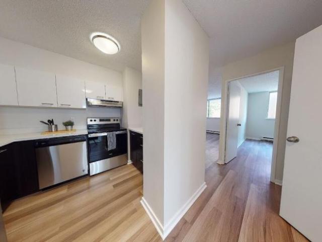 Apartment 2 Bedroom For Rent Montréal QC 1829 ES98314615