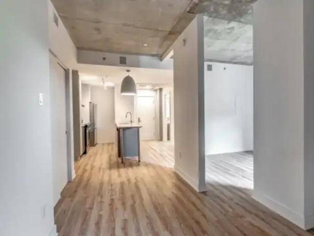 Apartment 2 Bedroom For Rent Montreal QC 2725 ES103541551