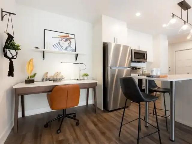 Apartment 2 Bedroom For Rent Montreal QC 2055 ES100525837