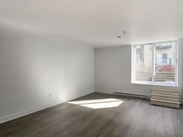 Apartment 2 Bedroom For Rent Montreal QC 2127 ES103694634