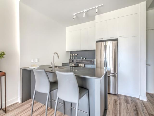 Apartment 2 Bedroom For Rent Montreal QC 2190 ES96586357