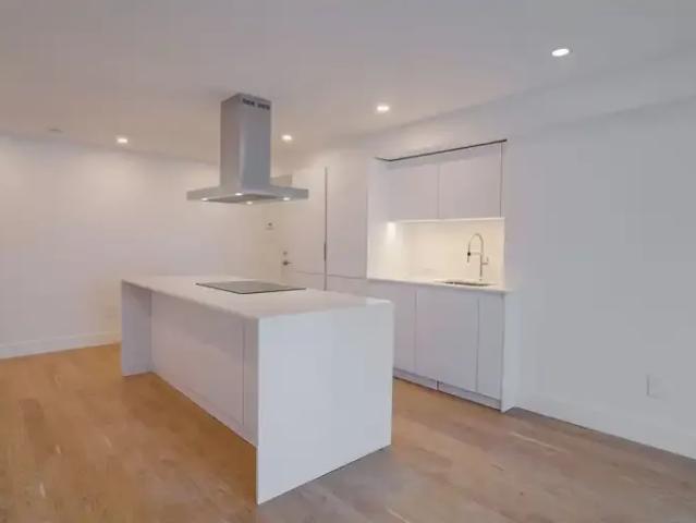 Apartment 2 Bedroom For Rent Montreal QC 2295 ES101506780