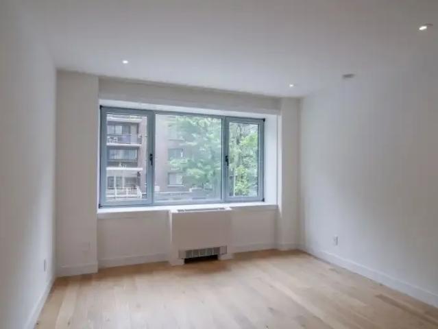 Apartment 2 Bedroom For Rent Montreal QC 5495 ES101772819
