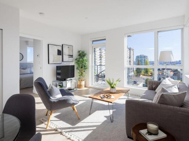 Apartment 2 Bedroom For Rent North Vancouver BC 3690 ES98313405