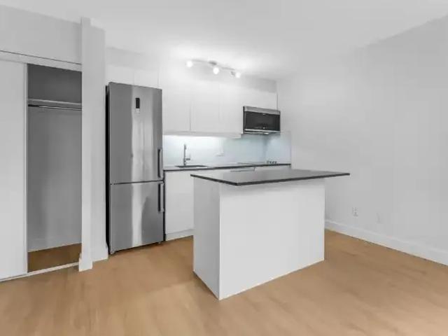 Apartment 2 Bedroom For Rent Ottawa ON 2100 ES102306496