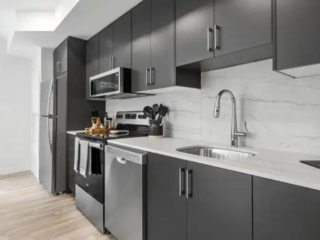 Apartment 2 Bedroom For Rent Ottawa ON 2200 ES99460503
