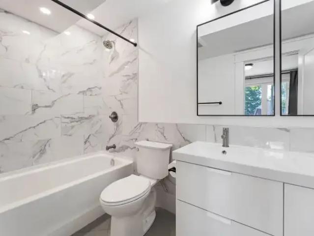Apartment 2 Bedroom For Rent Ottawa ON 2400 ES103338306