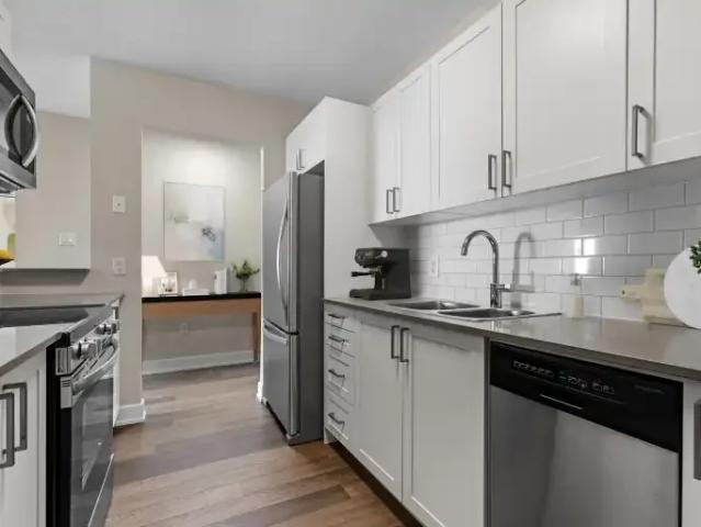 Apartment 2 Bedroom For Rent Ottawa ON 2979 ELS102017974