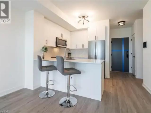 Apartment 2 Bedroom For Rent Oakville ON 2500 ES102794945