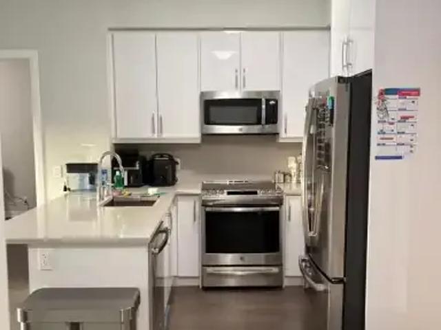 Apartment 2 Bedroom For Rent Oakville ON 2750 ES103487565