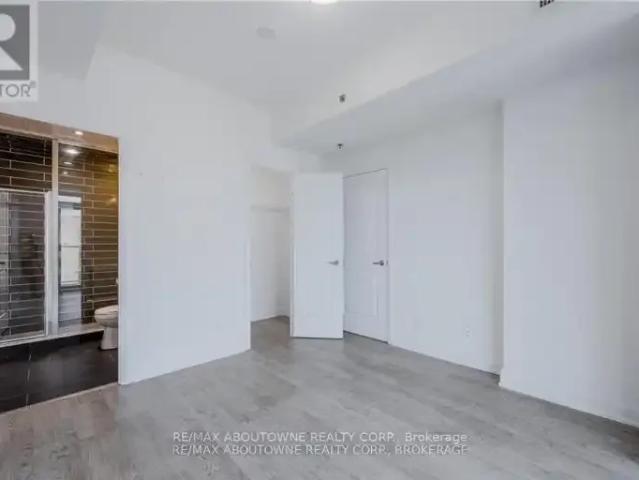 Apartment 2 Bedroom For Rent Oakville ON 2900 ES102658627