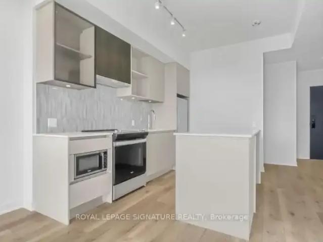 Apartment 2 Bedroom For Rent Oakville ON 2200 ES102578854