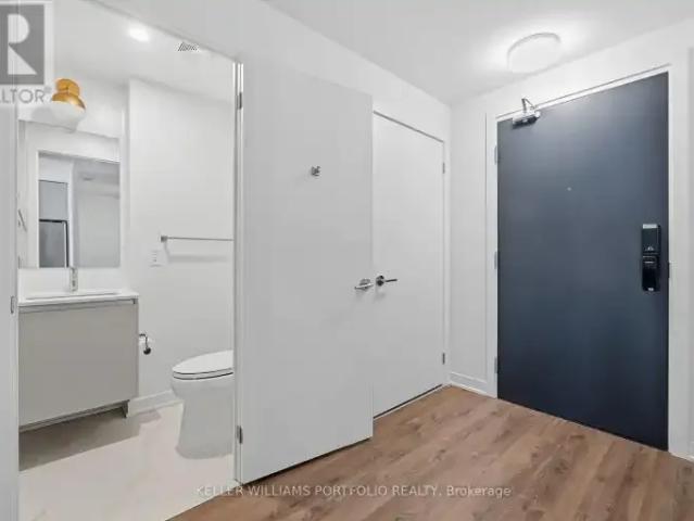 Apartment 2 Bedroom For Rent Oakville ON 2200 ES103091700
