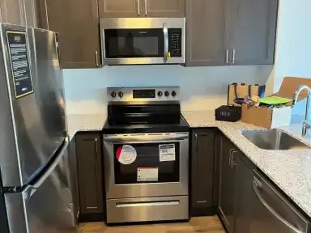 Apartment 2 Bedroom For Rent Oakville ON 2200 ES103338587