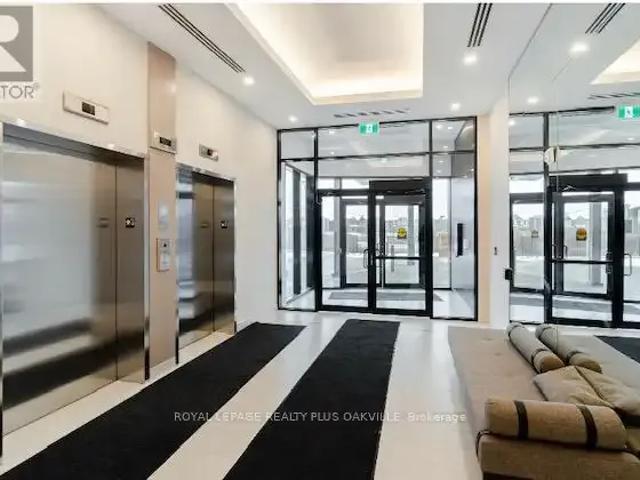Apartment 2 Bedroom For Rent Oakville ON 2250 ES104957708