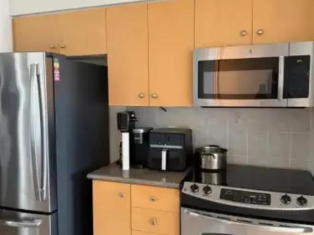 Apartment 2 Bedroom For Rent Oakville ON 3000 ES102883660