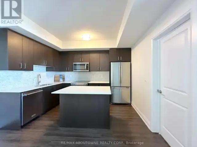 Apartment 2 Bedroom For Rent Oakville ON 3140 ES103322735