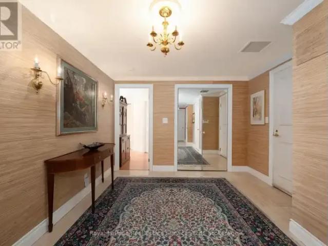 Apartment 2 Bedroom For Rent Oakville ON 5800 ES104941043