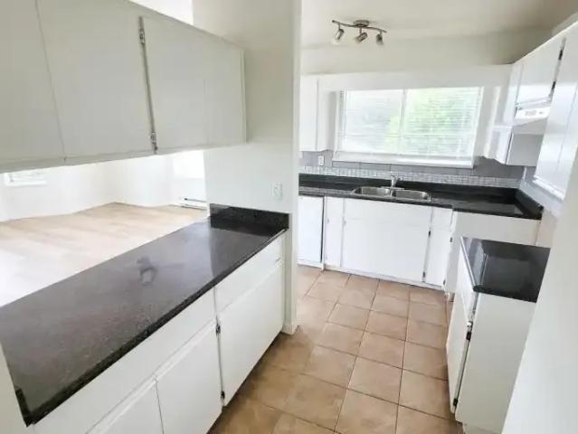 Apartment 2 Bedroom For Rent Abbotsford BC 1825 ES104178315