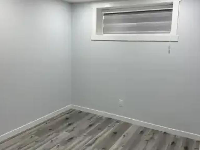 Apartment 2 Bedroom For Rent Airdrie AB 1300 ES104957395
