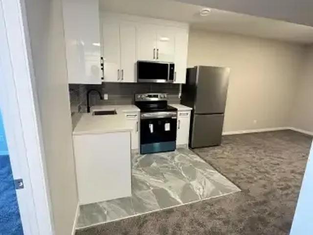 Apartment 2 Bedroom For Rent Airdrie AB 1400 ELS102658499