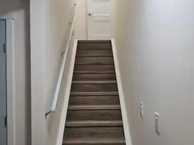 Apartment 2 Bedroom For Rent Airdrie AB 1650 ES105167412