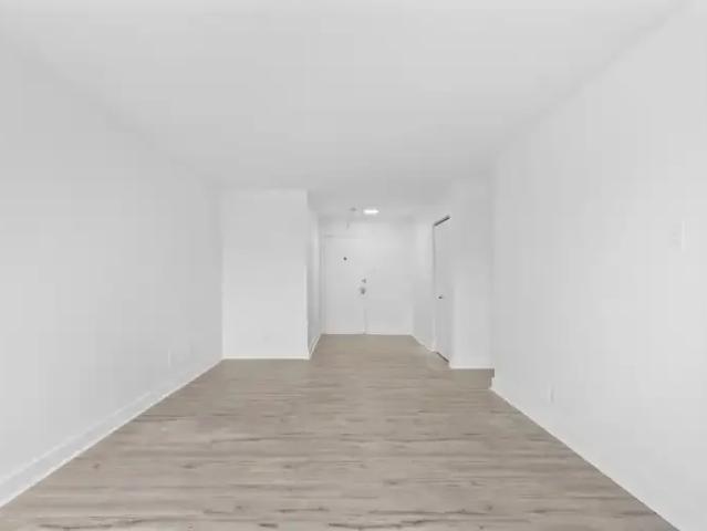 Apartment 2 Bedroom For Rent Anjou QC 1600 ES98340779