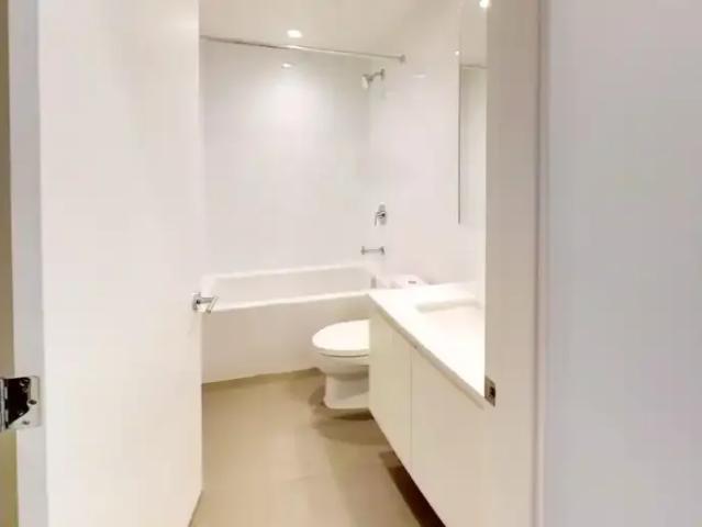 Apartment 2 Bedroom For Rent Burnaby BC 2500 ELS102701435