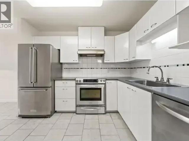 Apartment 2 Bedroom For Rent Burnaby BC 3200 ES103840282