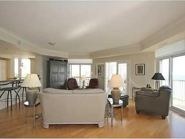 Apartment 2 Bedroom For Rent Burlington ON 1700 ES103879361