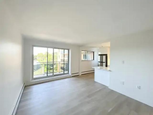 Apartment 2 Bedroom For Rent Burlington ON 2149 ES105087355