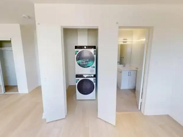 Apartment 2 Bedroom For Rent Burlington ON 2184 ES104711491