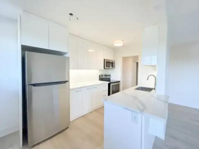 Apartment 2 Bedroom For Rent Burlington ON 2399 ES102242788