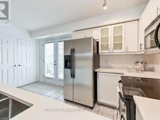 Apartment 2 Bedroom For Rent Burlington ON 2675 ES102578738
