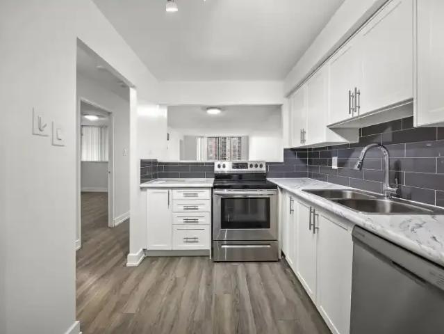 Apartment 2 Bedroom For Rent Brampton ON 2242 ES100007672