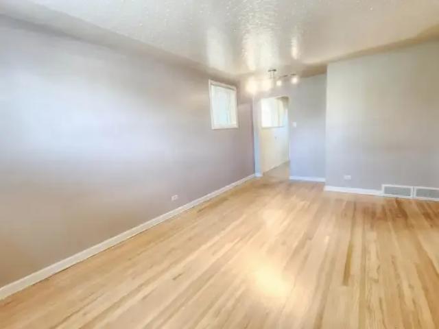 Apartment 2 Bedroom For Rent Calgary AB 1295 ES102847061
