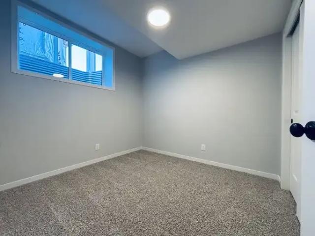 Apartment 2 Bedroom For Rent Calgary AB 1200 ES104876778