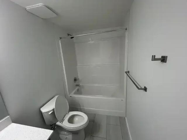 Apartment 2 Bedroom For Rent Calgary AB 1300 ELS102845669